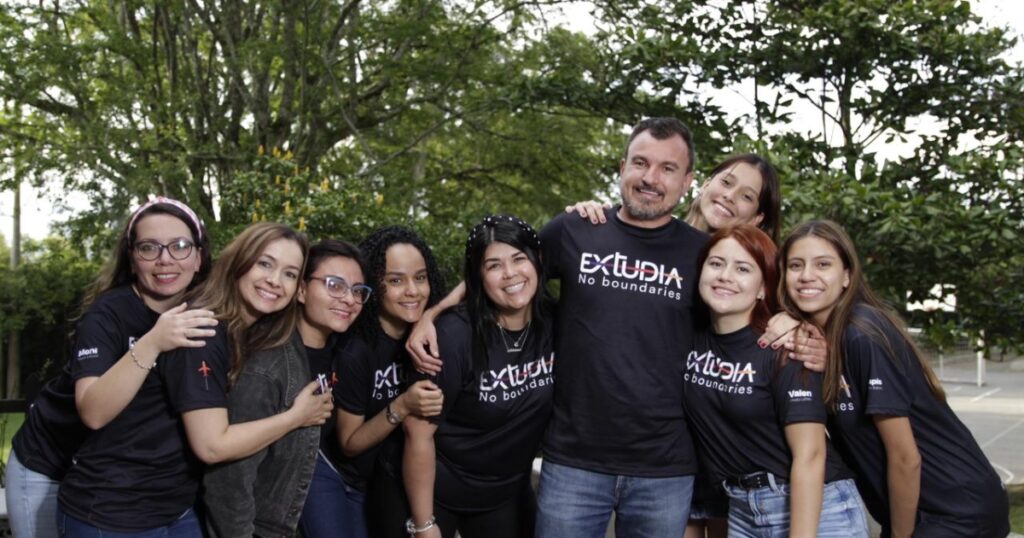 EXTUDIA la agencia que la está rompiendo en lo multicultural, con sus planes de estudio en el exterior