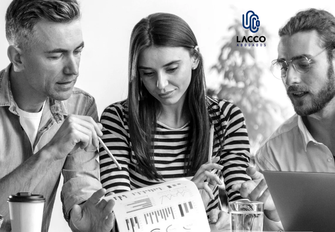 Registro fotográfico asociado a la nota de LACCO Abogados